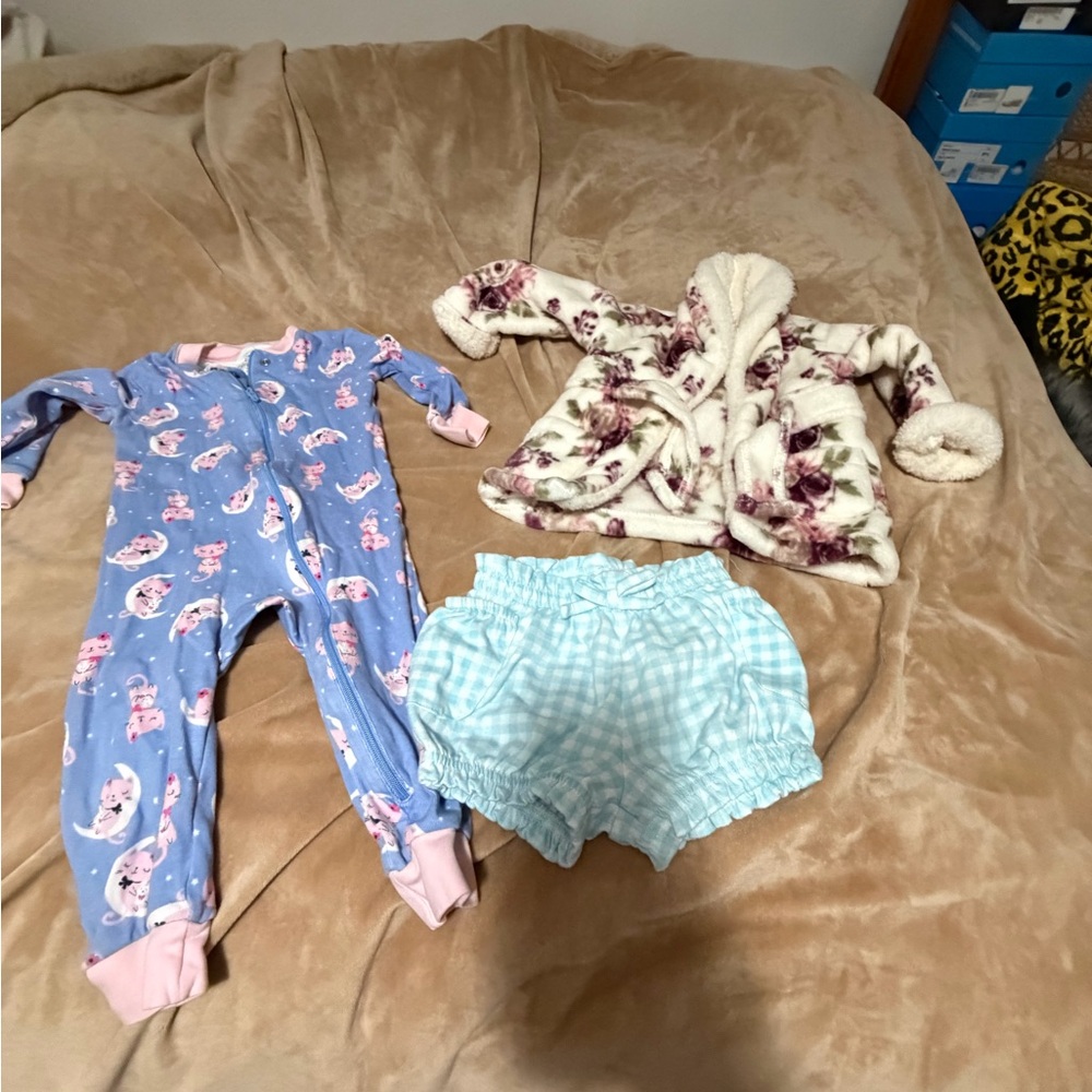 Lot of 0-9 months baby girl - Little Me Blue and Pink Cat Onesie Fleece Robe